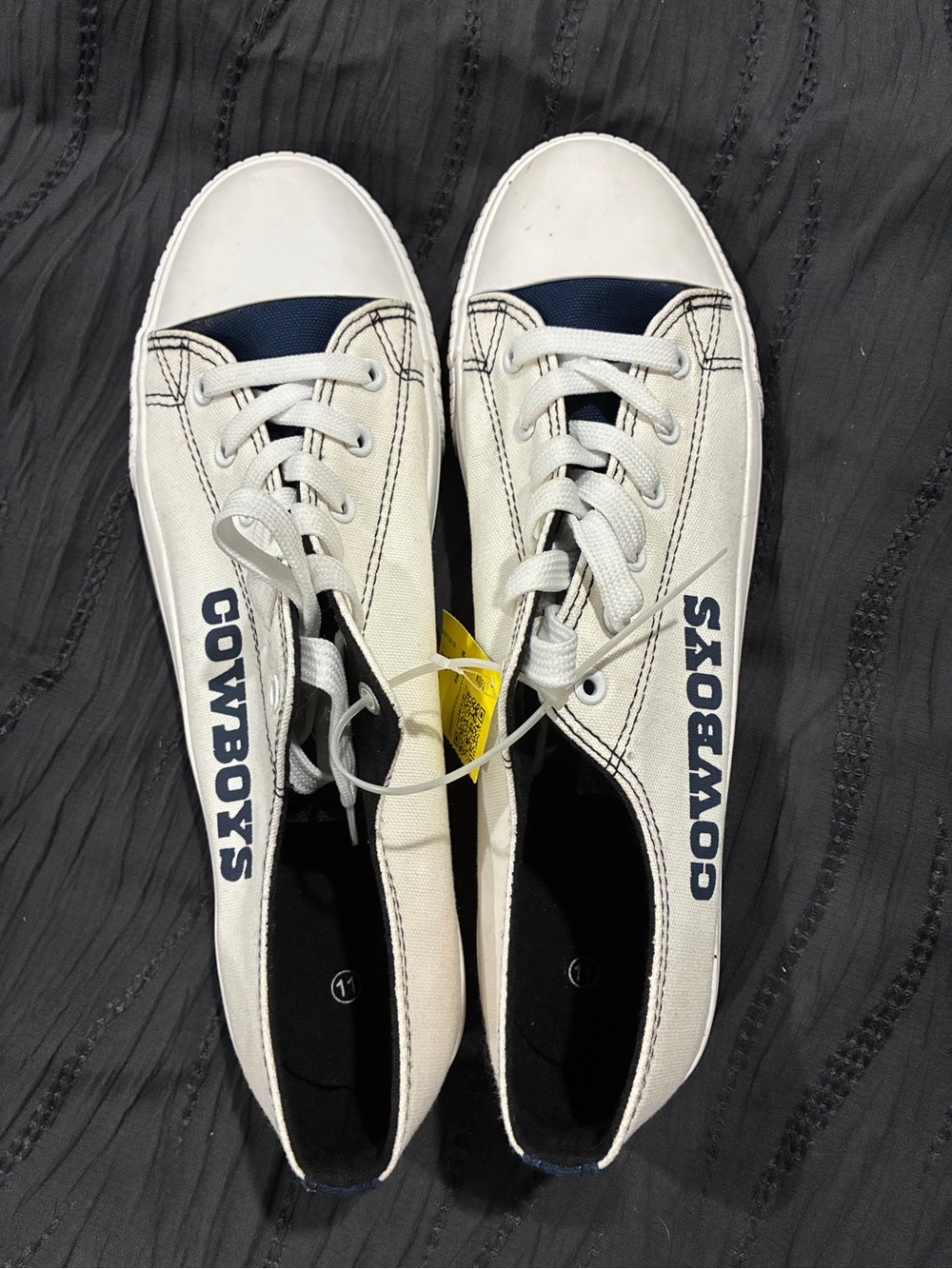 Cowboys White & Navy Low-Top Canvas Men’s Sneakers